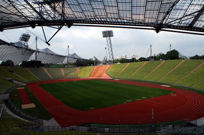 Stadion Olimpijski w Monachium - olbrzymi, ale wioska olimpijska, której stanowi ...