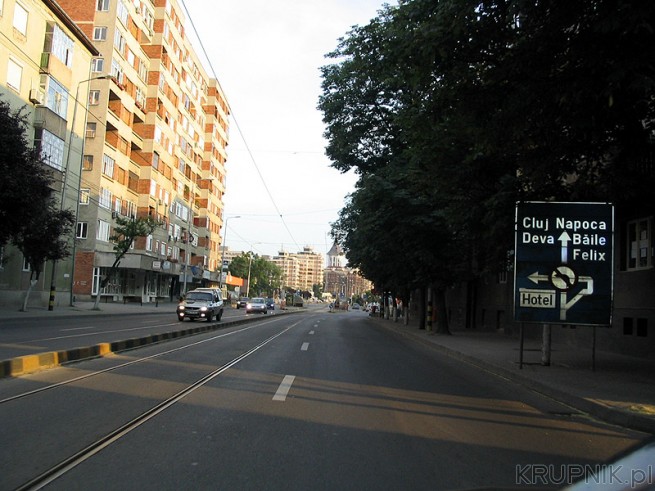 Pierwsze większe miasto w Rumunii to Oradea. Przejazd przez to miasto jest przyjemnością, ...