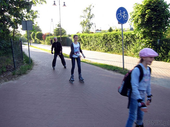 No i idziemy nad morze. Plusem dzielnicy Gdańsk Jelitkowo jest ścieżka rowerowo ...