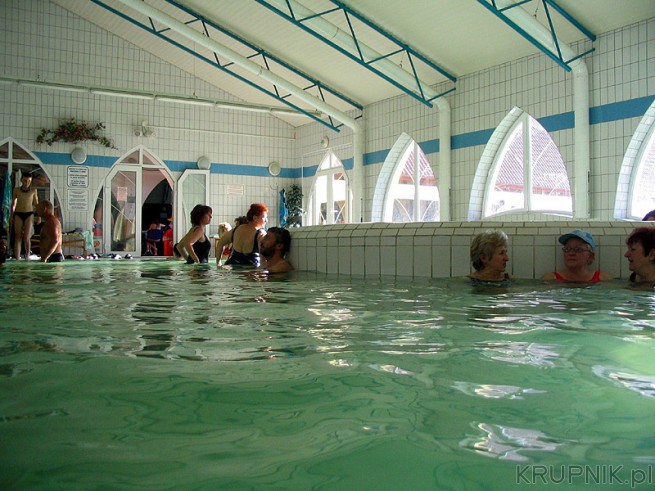 Część wód termalnych - basen jest zadaszony - dobra opcja na wypadek deszczu itp