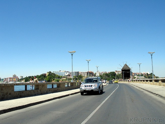 Most w Nesebar
