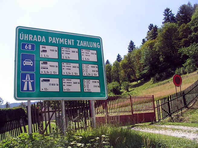Opłata za drogi w Słowacji dotyczy dróg ekspresowych oraz autostrad. W przypadku ...