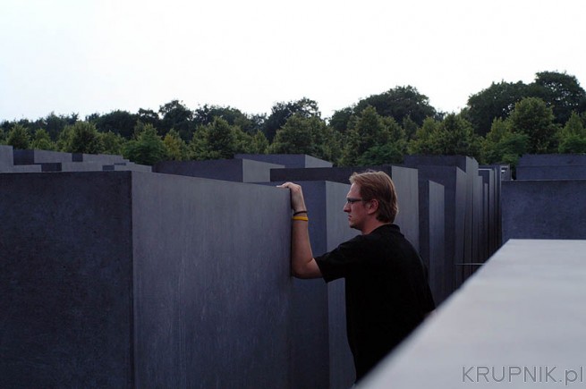 Pomnik pomordowanych w Europie Żydów - Berlin jak mało inne miasto zmaga się ...
