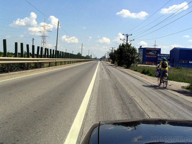 Centura Bucaresti to taka wąska droga o długości około 10km. My jechaliśmy ...